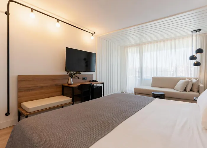 Magnolia Hotel - Adults Only